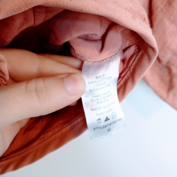 Windsor lace up crop top with puff sleeves size medium. - Picture 5 of 5